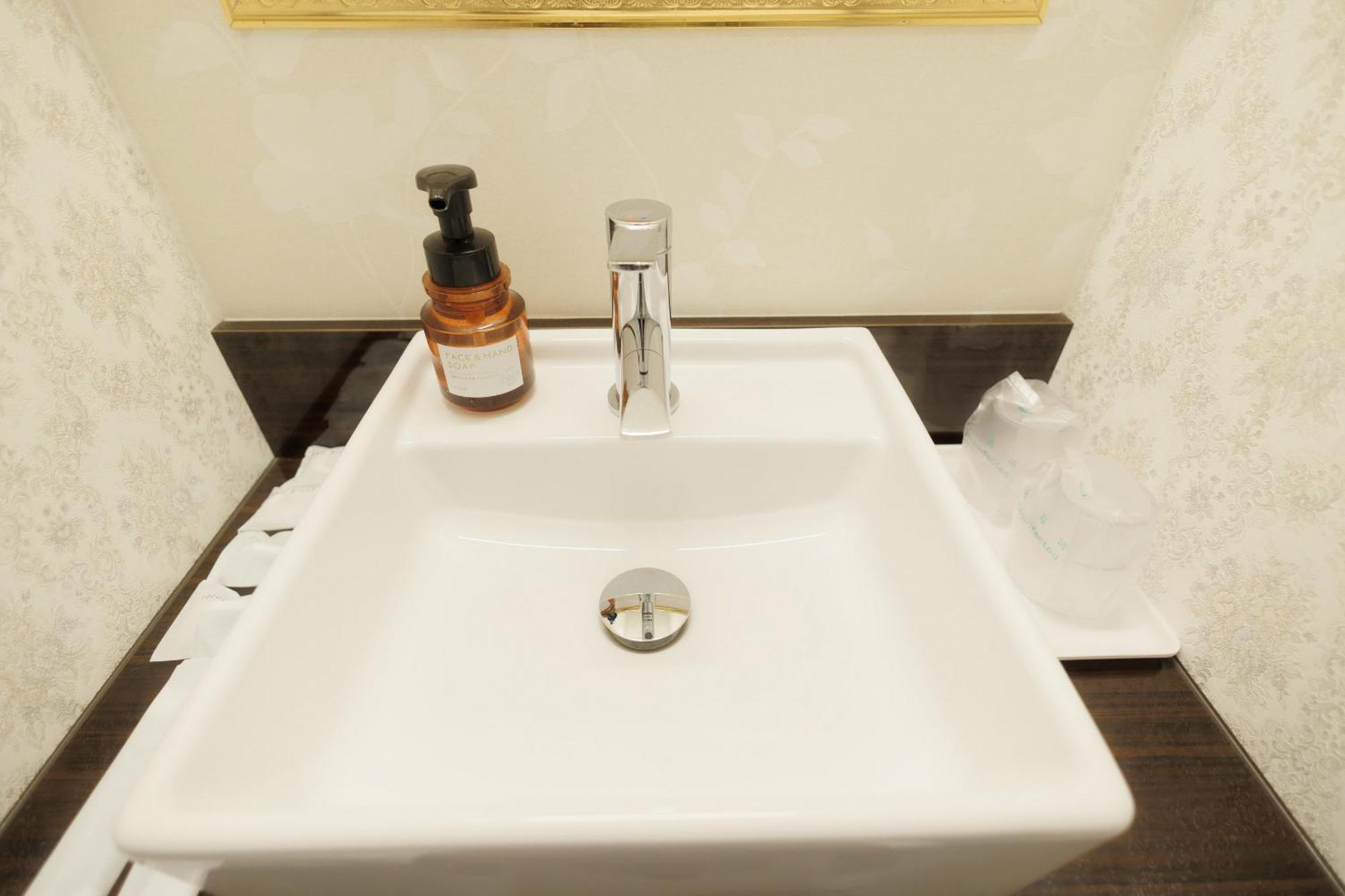 Hotaku HOTEL Akihabara Tokyo Bagian luar foto